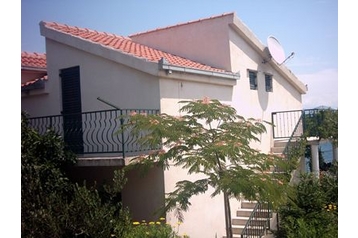 Croazia Privát Slatine, Esterno